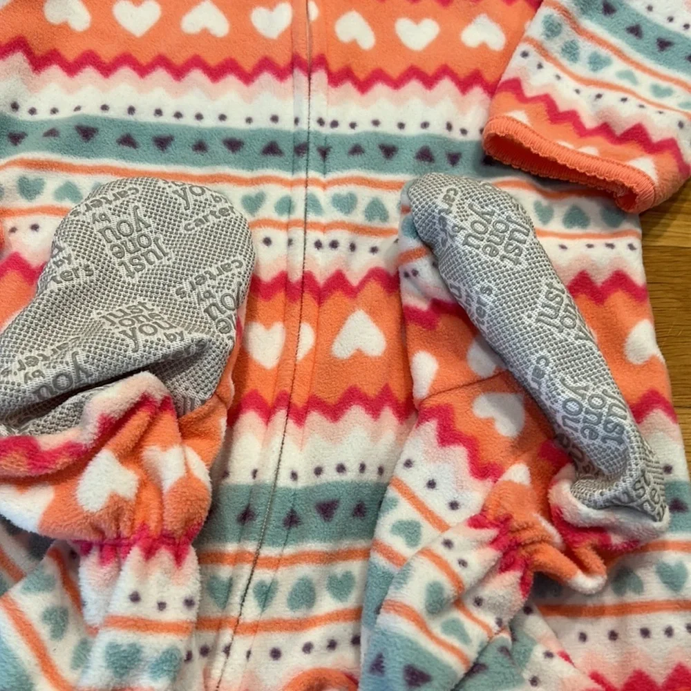 Just by one carters 3 t sleeper- worn once good condition